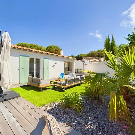 Holiday home Maison Au Calme Pour 6 - 850m De La Clavette